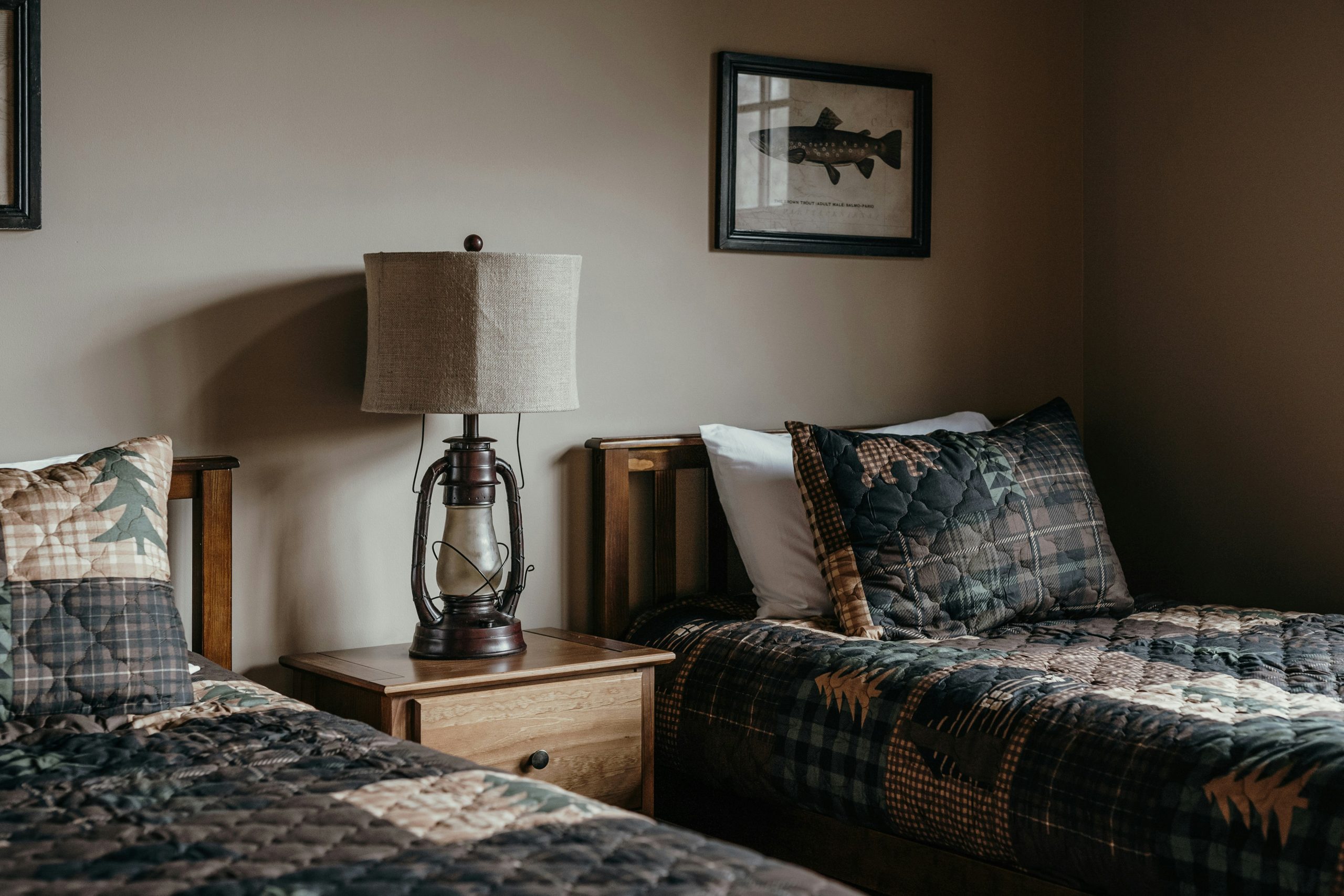 FLOOR LAMPS